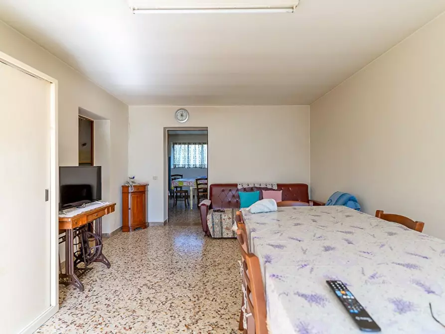 Immagine 52 di Villa in vendita  a Empoli
