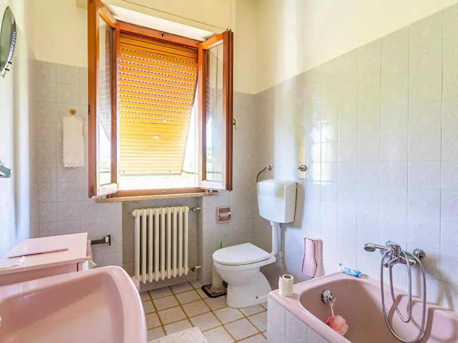 Immagine 50 di Villa in vendita  a Empoli