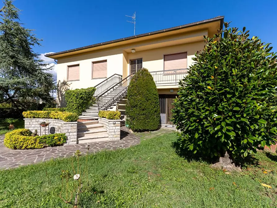 Immagine 4 di Villa in vendita  a Empoli