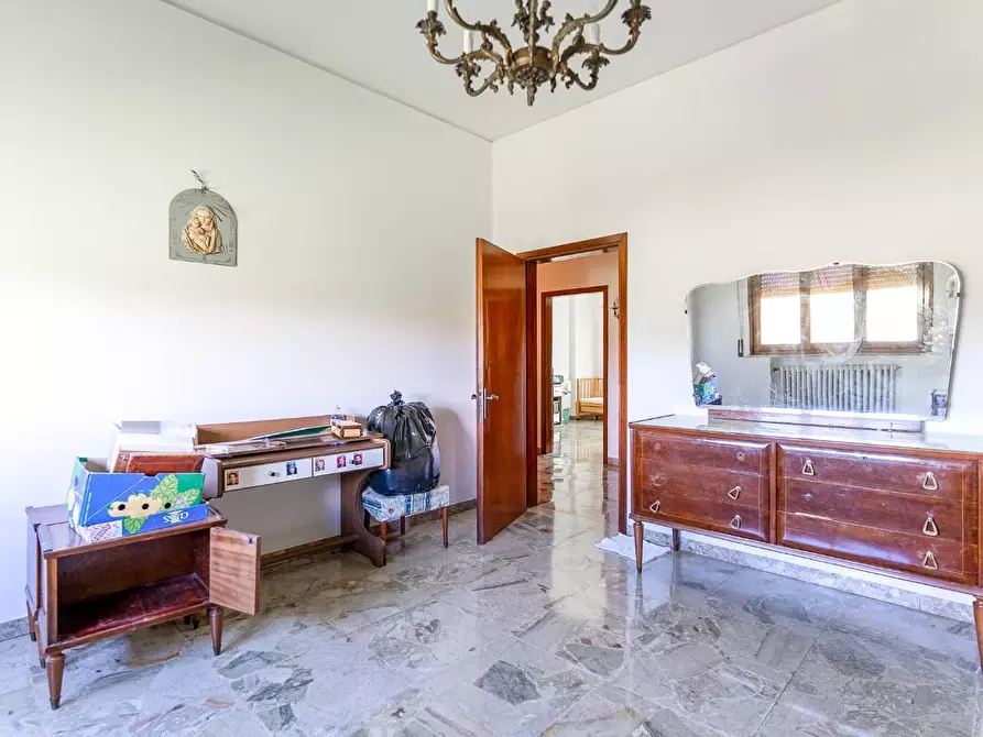 Immagine 48 di Villa in vendita  a Empoli