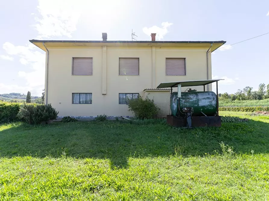 Immagine 10 di Villa in vendita  a Empoli