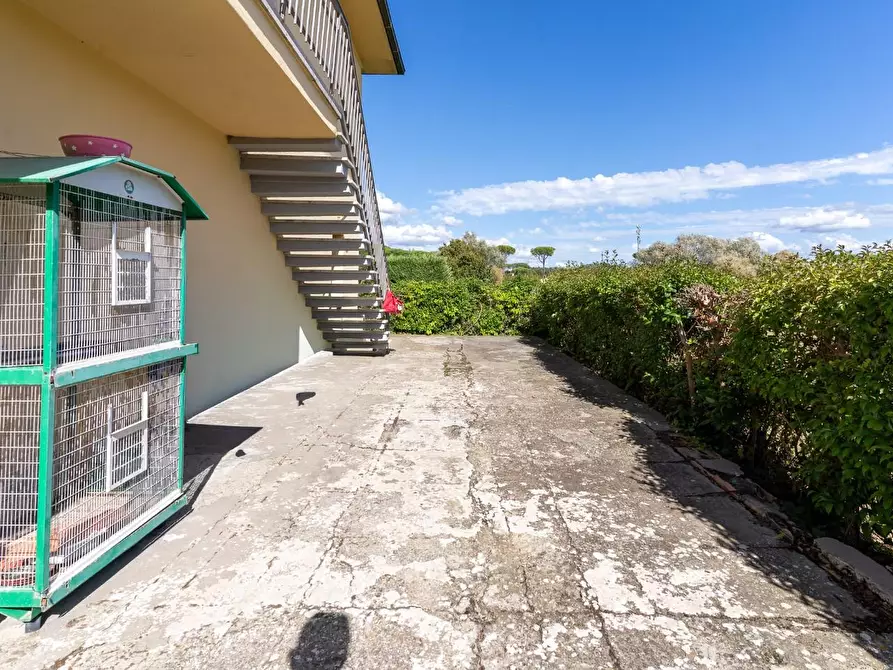 Immagine 61 di Villa in vendita  a Empoli