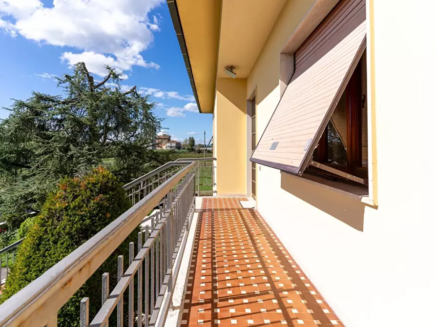 Immagine 13 di Villa in vendita  a Empoli