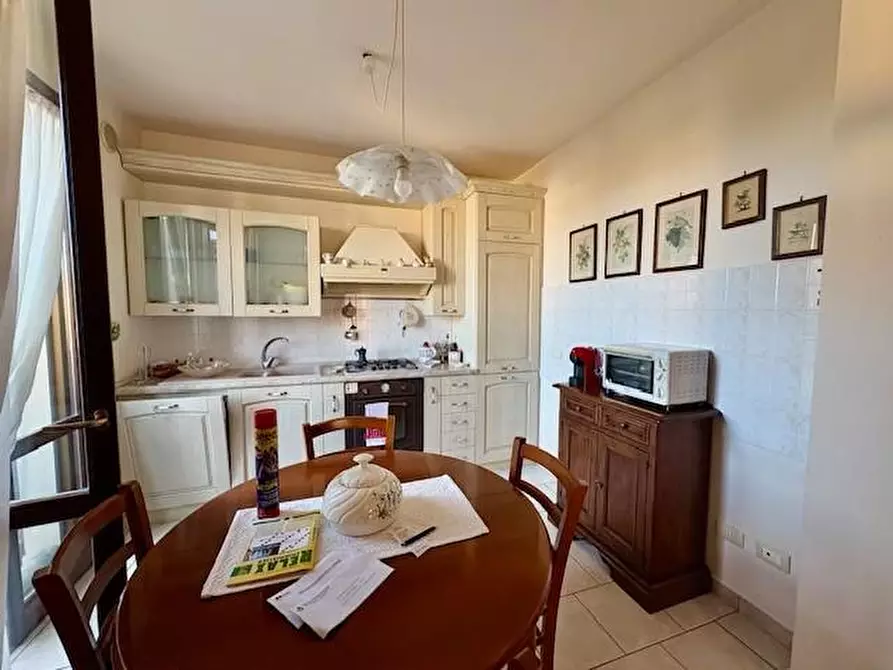 Immagine 3 di Appartamento in vendita  a Crespina Lorenzana