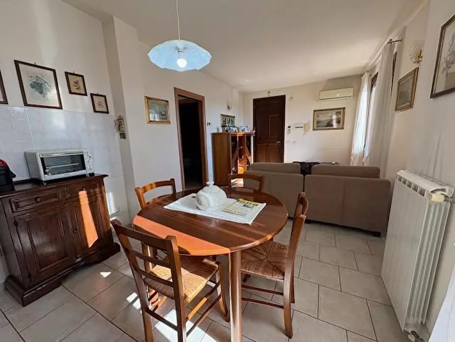 Immagine 5 di Appartamento in vendita  a Crespina Lorenzana