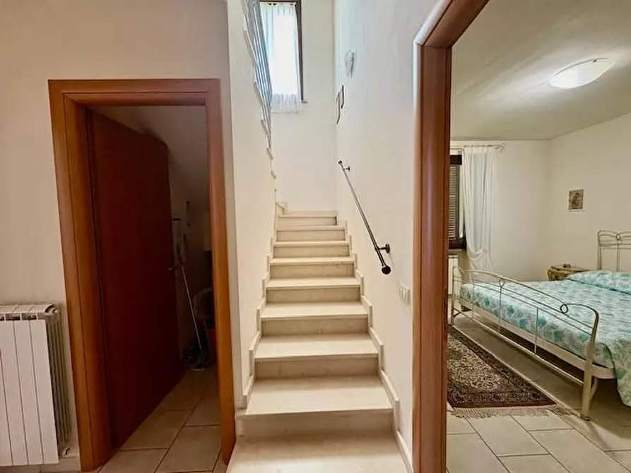 Immagine 12 di Appartamento in vendita  a Crespina Lorenzana