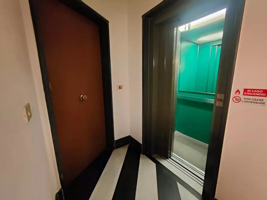 Immagine 36 di Appartamento in vendita  a Chiavari