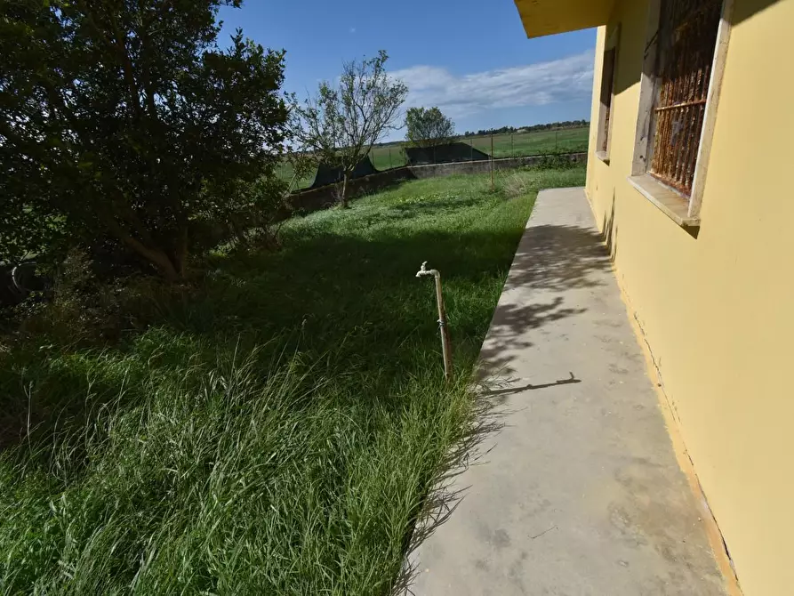 Immagine 37 di Villa in vendita  a Pisa