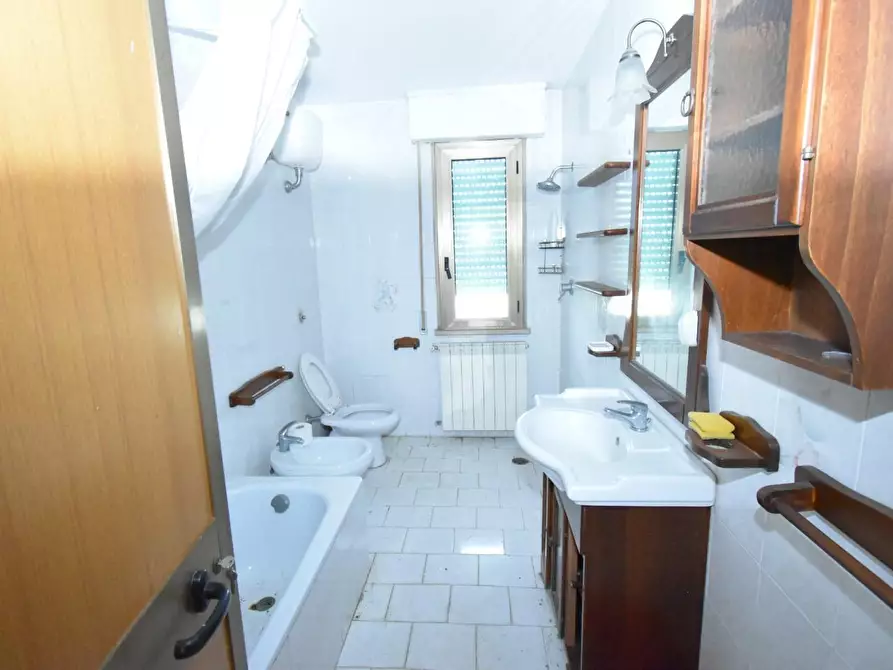 Immagine 29 di Villa in vendita  a Pisa