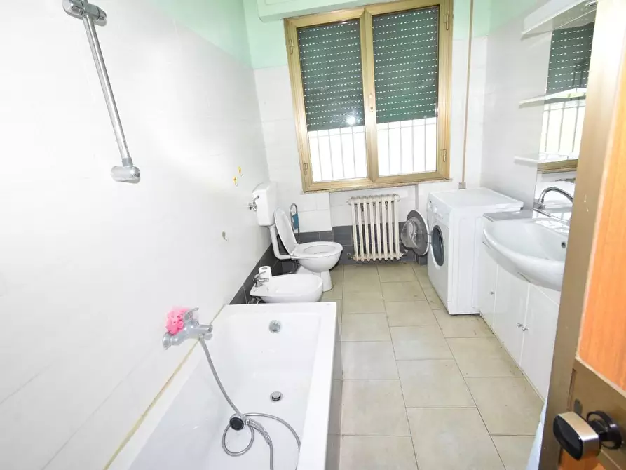 Immagine 15 di Villa in vendita  a Pisa