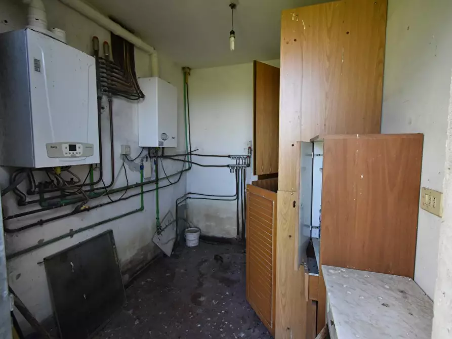 Immagine 39 di Villa in vendita  a Pisa