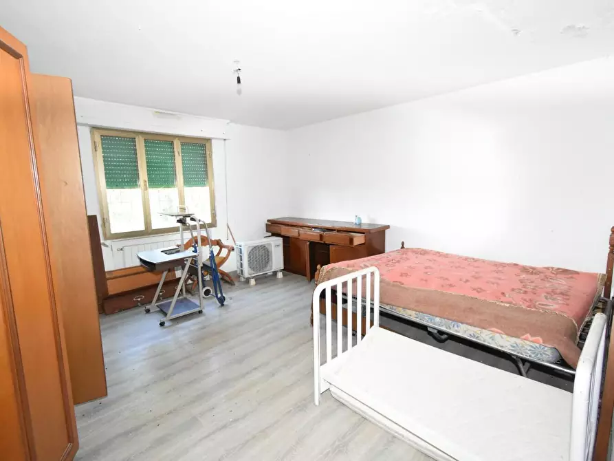 Immagine 30 di Villa in vendita  a Pisa