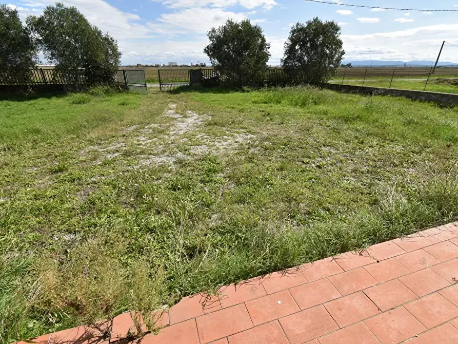 Immagine 34 di Villa in vendita  a Pisa