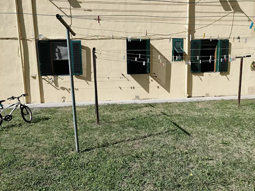 Immagine 22 di Appartamento in vendita  a Livorno