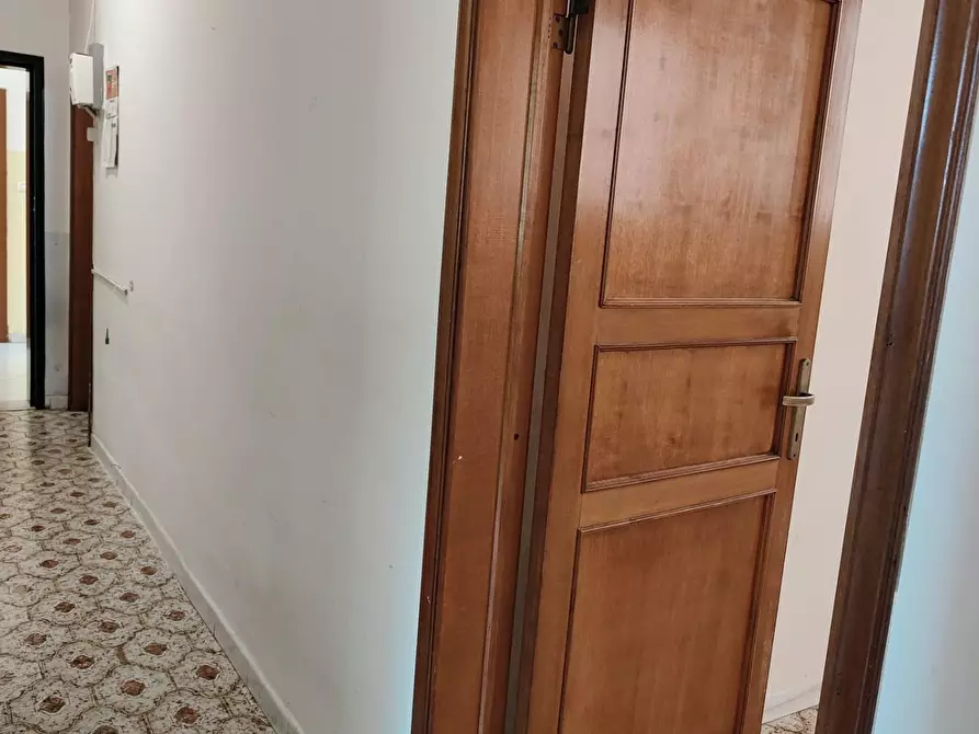 Immagine 12 di Appartamento in vendita  a Livorno