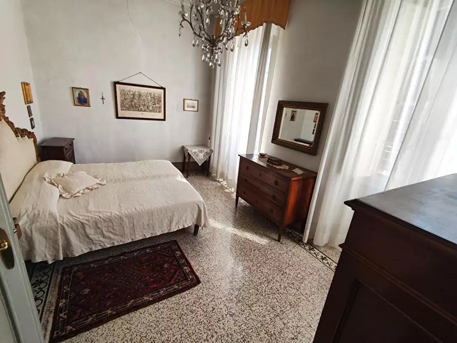 Immagine 44 di Appartamento in vendita  a Lucca