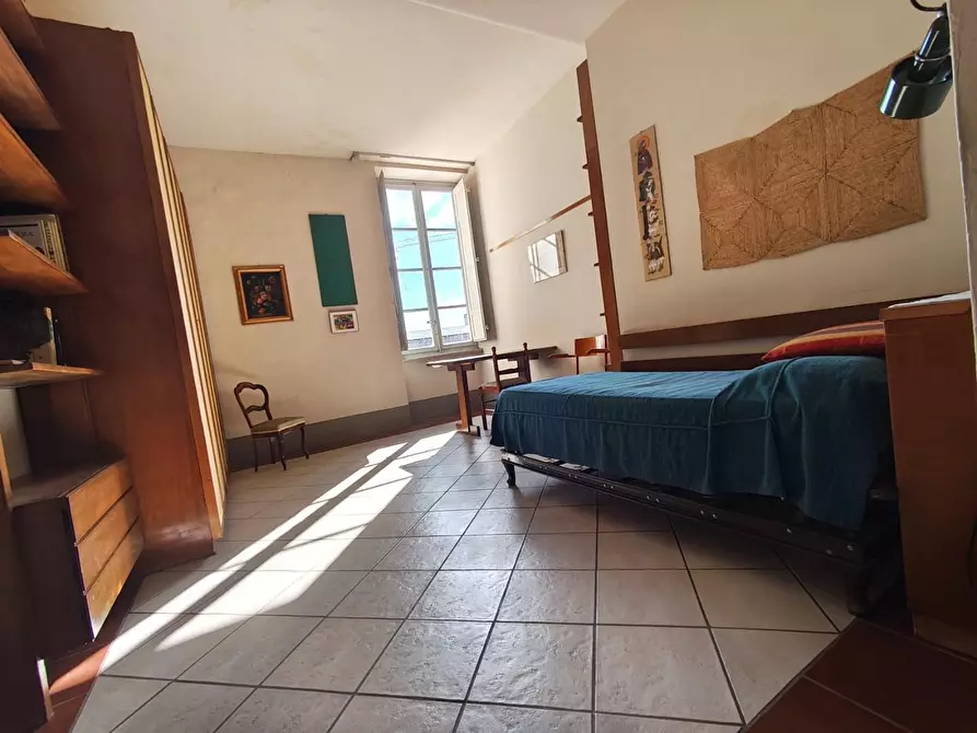 Immagine 25 di Appartamento in vendita  a Lucca