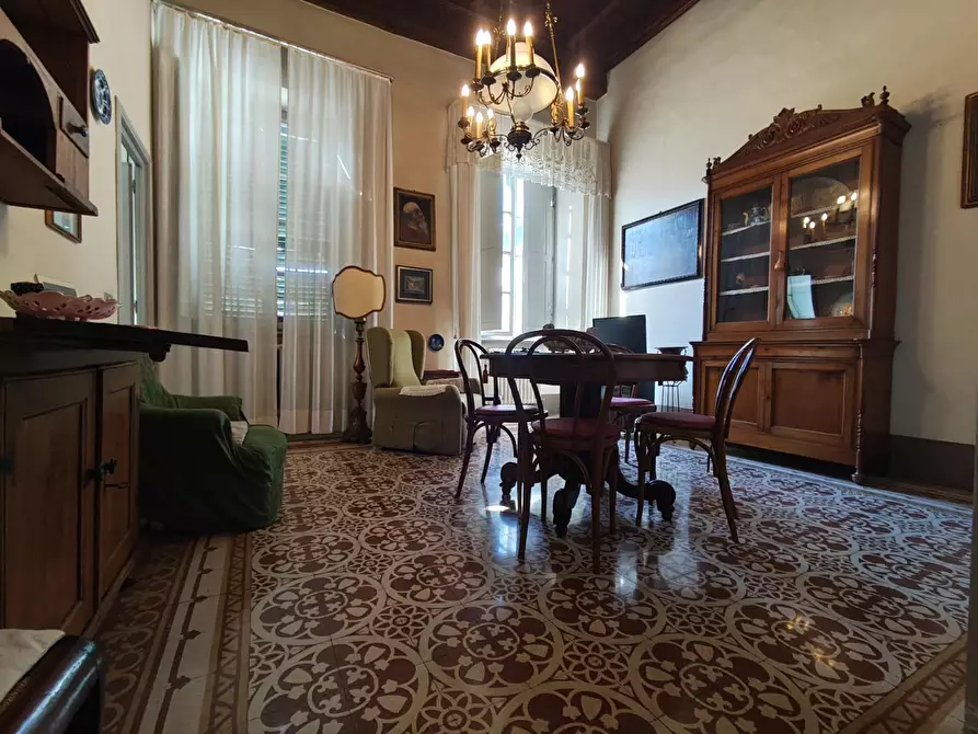 Immagine 54 di Appartamento in vendita  a Lucca