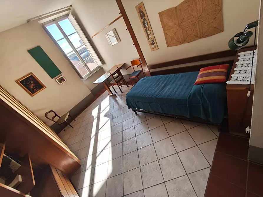 Immagine 26 di Appartamento in vendita  a Lucca