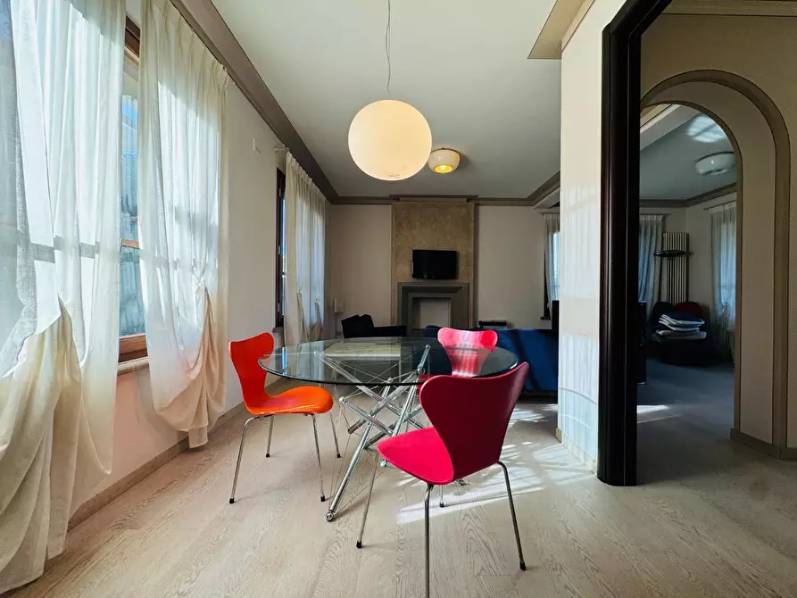 Immagine 13 di Villa in vendita  a Pietrasanta