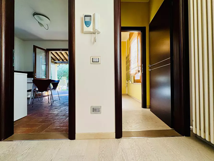 Immagine 8 di Villa in vendita  a Pietrasanta