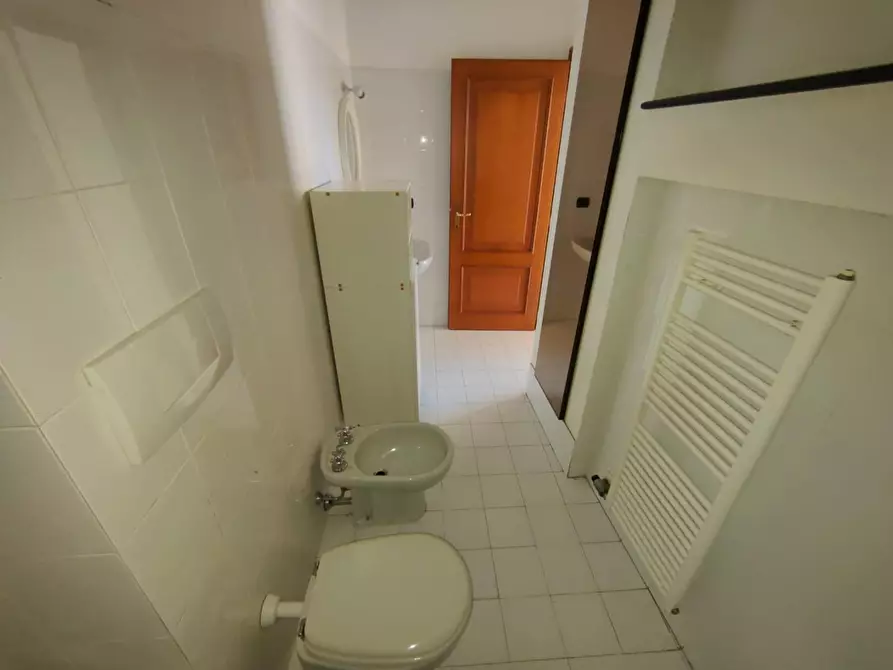 Immagine 29 di Appartamento in vendita  a Chiavari