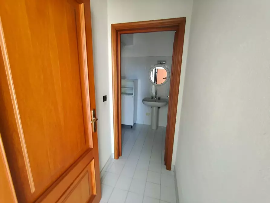 Immagine 26 di Appartamento in vendita  a Chiavari