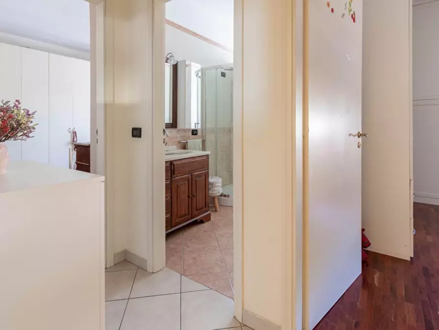 Immagine 14 di Appartamento in vendita  a Pontedera