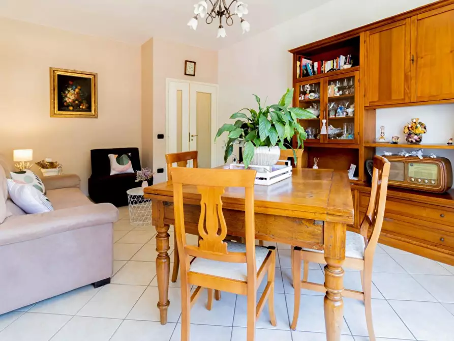 Immagine 1 di Appartamento in vendita  a Pontedera