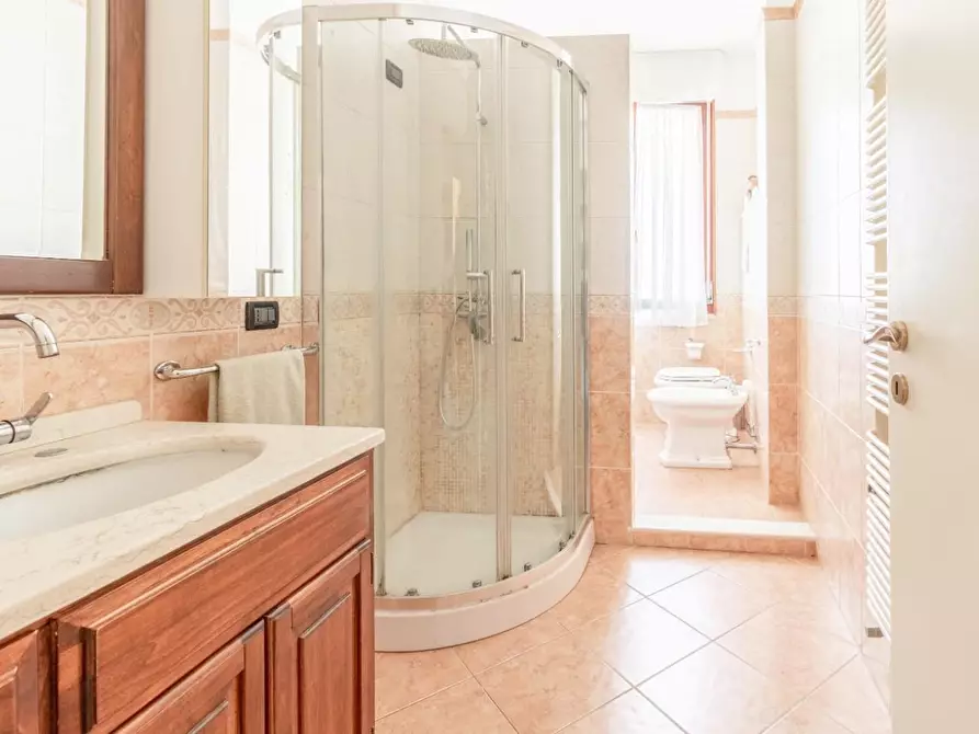 Immagine 15 di Appartamento in vendita  a Pontedera