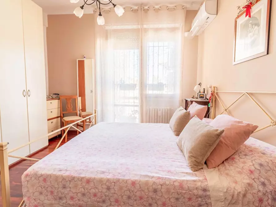 Immagine 11 di Appartamento in vendita  a Pontedera