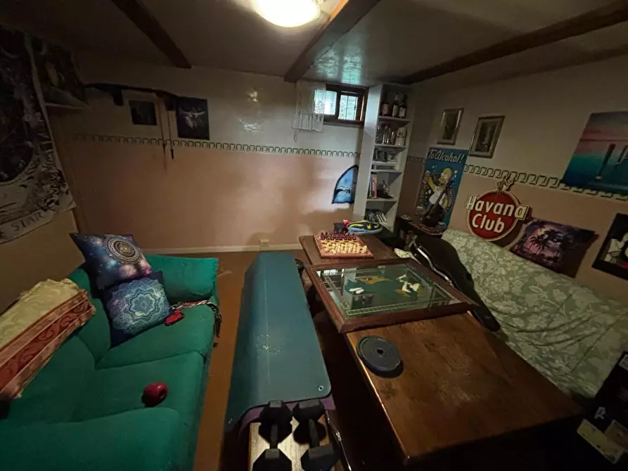 Immagine 19 di Appartamento in vendita  a Capraia E Limite