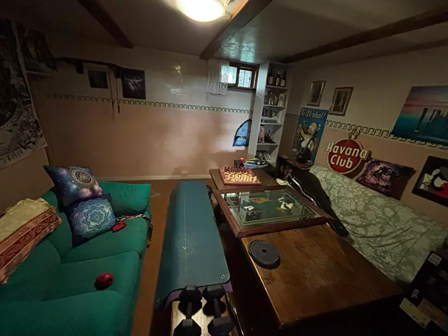 Immagine 18 di Appartamento in vendita  a Capraia E Limite