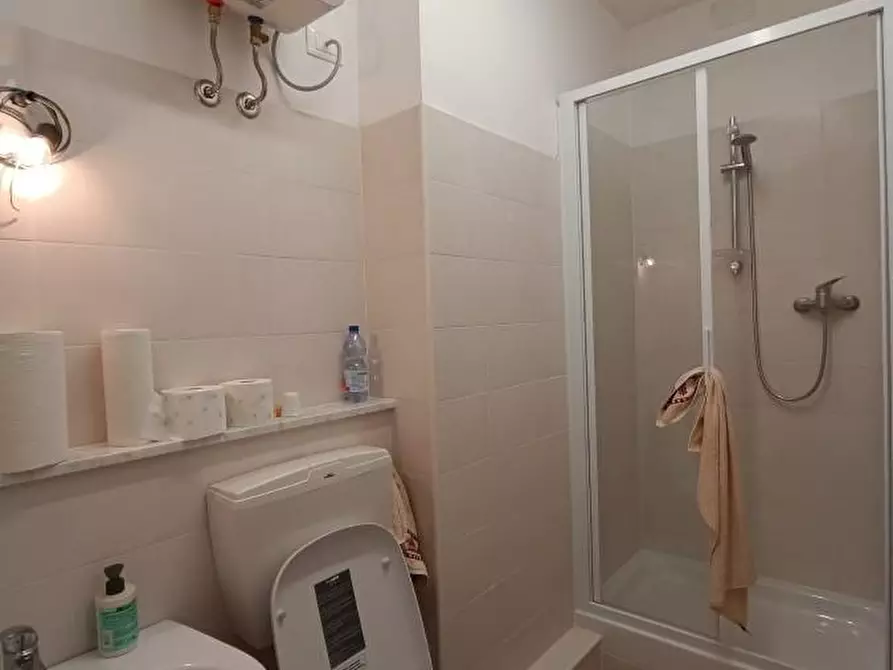 Immagine 7 di Ufficio in vendita  a Massa