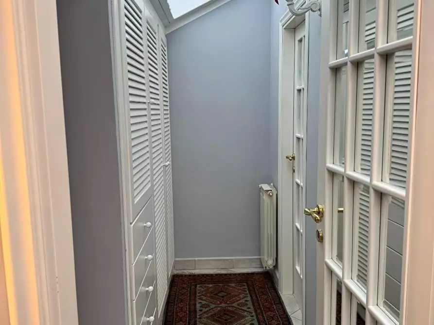 Immagine 6 di Mansarda in vendita  a Viareggio