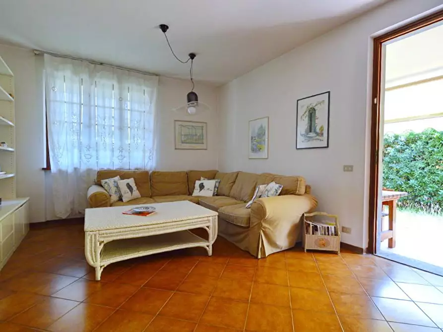 Immagine 14 di Casa bifamiliare in vendita  a Forte Dei Marmi