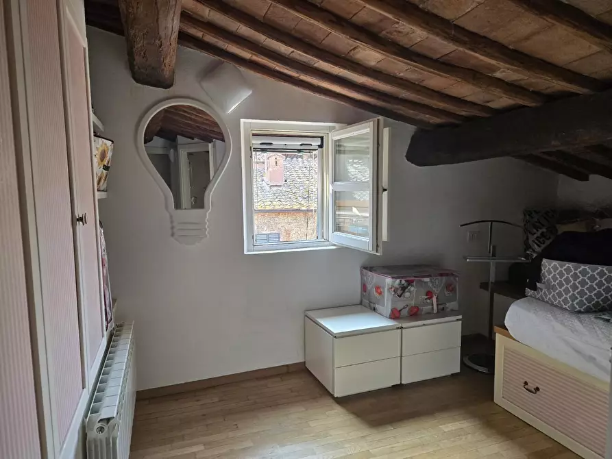 Immagine 19 di Appartamento in vendita  a Siena