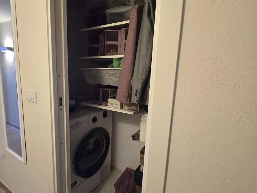 Immagine 25 di Appartamento in vendita  a Siena