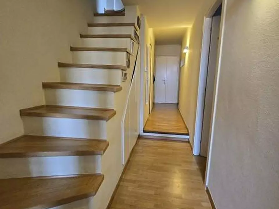 Immagine 15 di Appartamento in vendita  a Siena