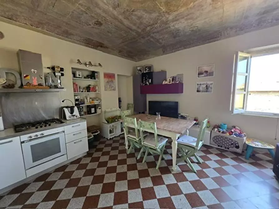 Immagine 4 di Appartamento in vendita  a Siena