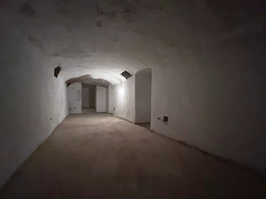 Immagine 6 di Magazzino in vendita  a Chiavari