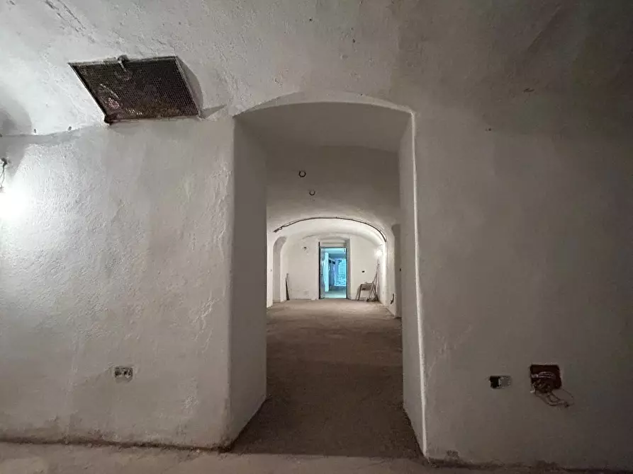 Immagine 9 di Magazzino in vendita  a Chiavari