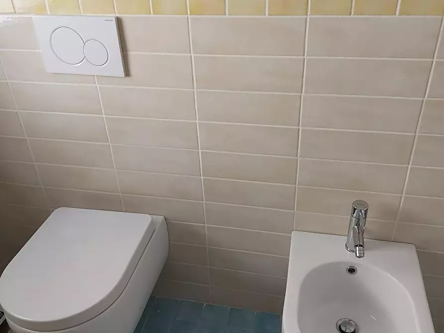 Immagine 9 di Appartamento in affitto  a Carrara