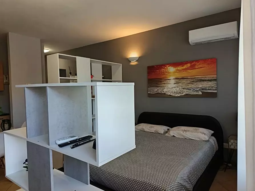 Immagine 18 di Appartamento in vendita  a Rosignano Marittimo