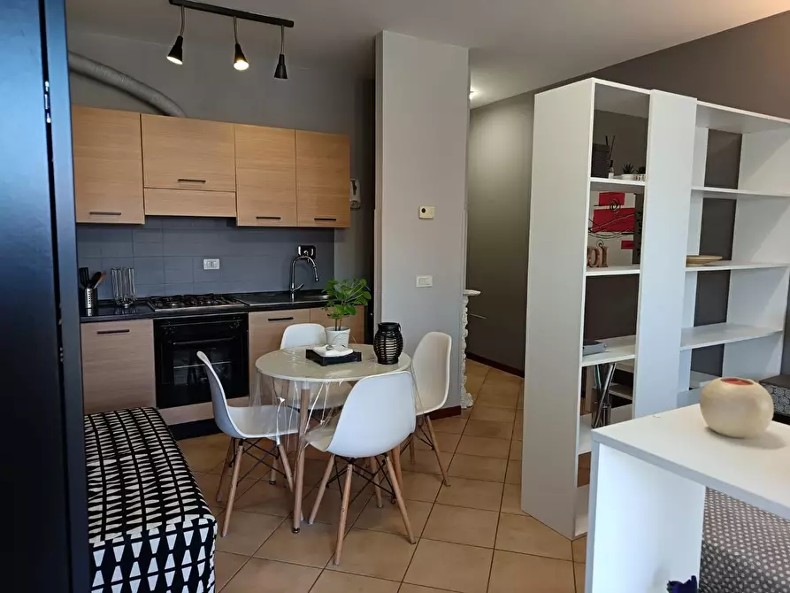 Immagine 15 di Appartamento in vendita  a Rosignano Marittimo