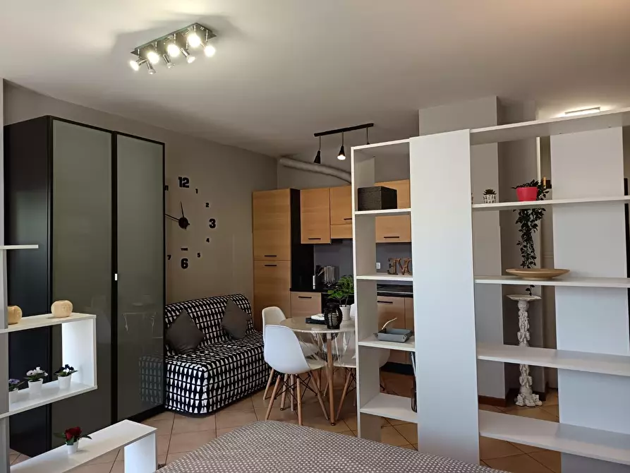 Immagine 4 di Appartamento in vendita  a Rosignano Marittimo