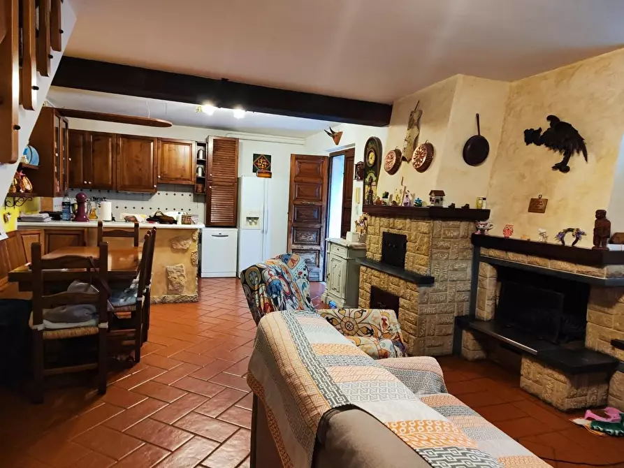 Immagine 15 di Casa indipendente in vendita  a Carrara