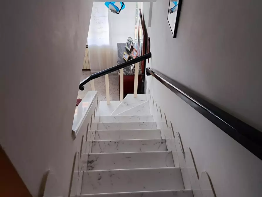 Immagine 10 di Casa indipendente in vendita  a Carrara