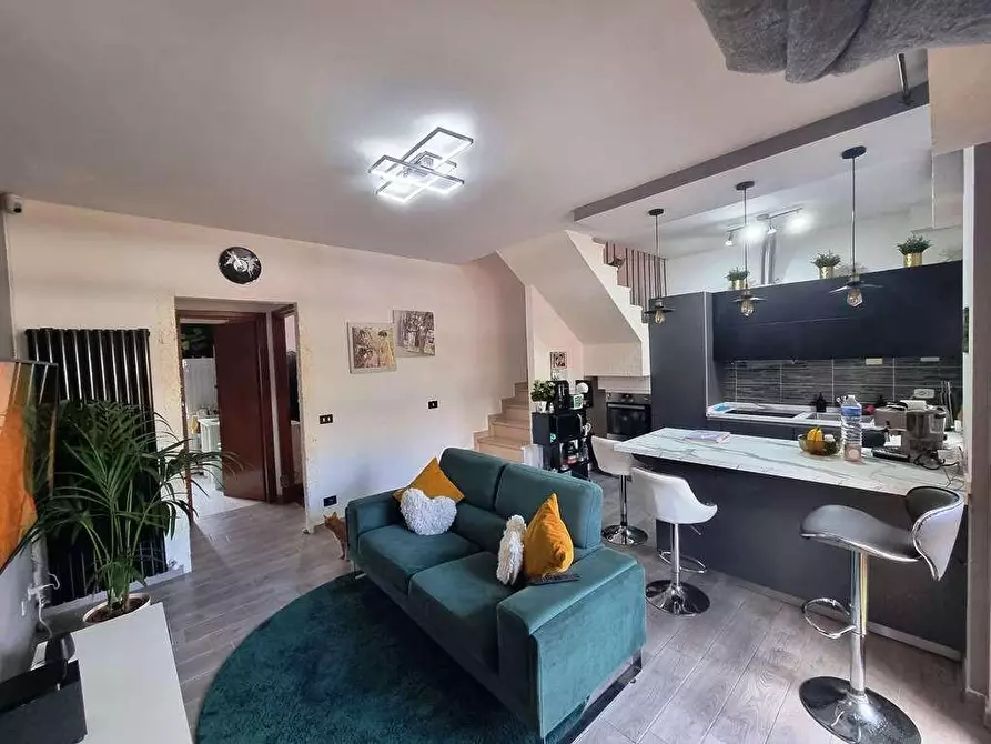 Immagine 23 di Appartamento in vendita  a Siena