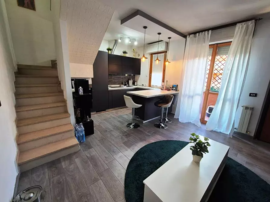 Immagine 8 di Appartamento in vendita  a Siena